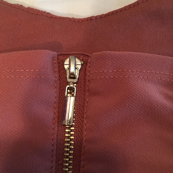 Lacy Crop Top - Picture 5 of 5